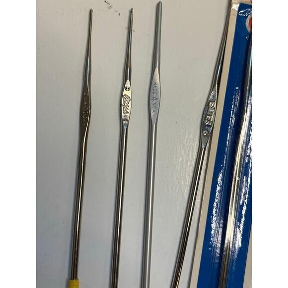 Lot of 10 Vintage Steel Metal Crochet Hooks Boye Bates Unbranded Aluminum Lace - Picture 3 of 5